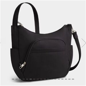Travelon Anti-Theft
Classic Crossbody Bucket
Bag Black